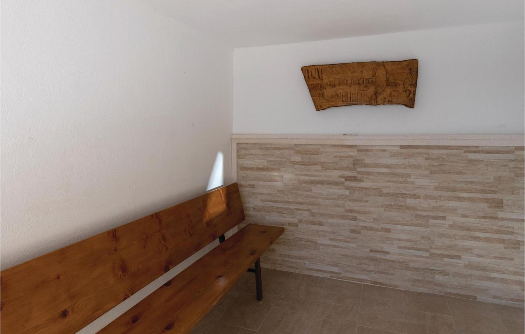 1 Bedroom Amazing Apartment In Komarna Klek Exterior photo